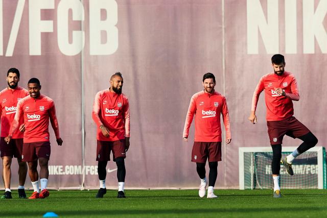 爱德华兹29+10+9 森林狼险胜独行侠大比分1-3