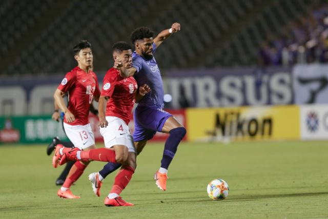 莫兰特32+9+9灰熊险胜凯尔特人 热火力克太阳